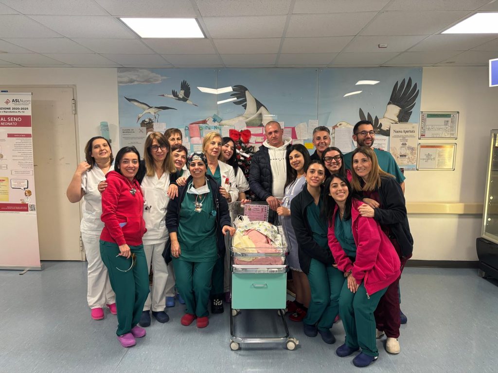 Due bambine la prima nata del 2026 e l’ultima del 2025